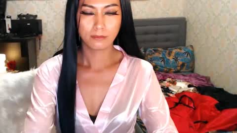 Snapshot of affairtoyourgoddesskhendra chatting on February 2025 07:38:02 AM Dominant Goddess Contessa online show from February 2025 07:38:02 AM