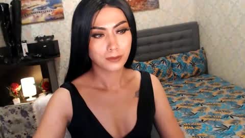 Snapshot of affairtoyourgoddesskhendra chatting on February 2025 12:30:01 AM Dominant Goddess Contessa online show from February 2025 12:30:01 AM