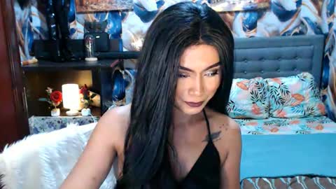 Snapshot of affairtoyourgoddesskhendra chatting on October 2025 06:06:01 PM Dominant Goddess Contessa online show from October 2025 06:06:01 PM