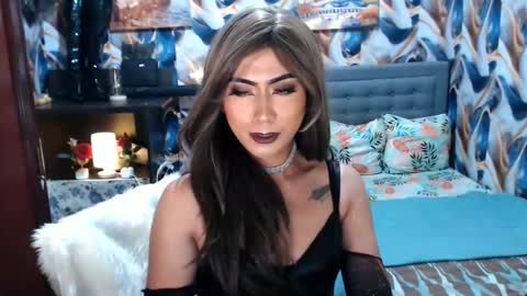 Snapshot of affairtoyourgoddesskhendra chatting on October 2025 08:42:01 PM Dominant Goddess Contessa online show from October 2025 08:42:01 PM