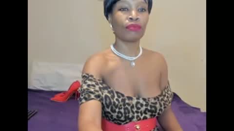 Snapshot of aficangagqueen chatting on April 2026 12:29:02 PM AfricanSquirtQueen online show from April 2026 12:29:02 PM