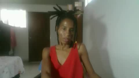 Snapshot of africadeluxe chatting on April 2026 06:10:01 PM Africa online show from April 2026 06:10:01 PM