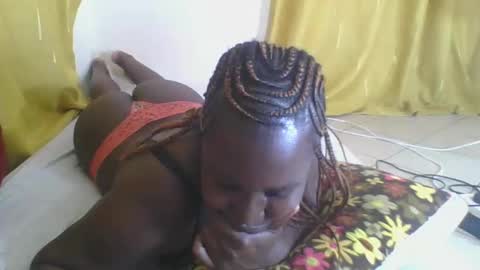 Snapshot of africanbeauty4 chatting on November 2025 06:25:01 AM ELIZABETH online show from November 2025 06:25:01 AM