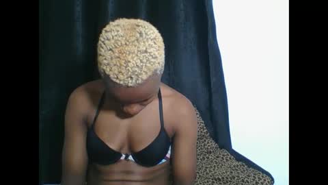 Snapshot of africanprincess24 chatting on October 2025 05:30:02 PM PHOEBE online show from October 2025 05:30:02 PM