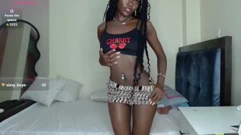 Snapshot of africas_booty842808 chatting on May 2026 09:16:02 AM Mia online show from May 2026 09:16:02 AM