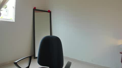 Lorena online show from April 2026 01:27:02 PM