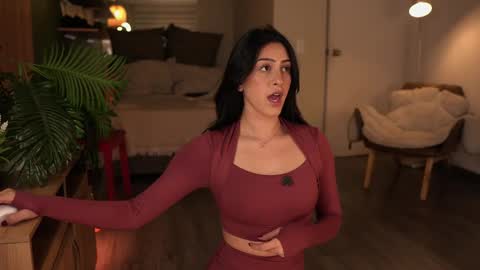 Emma online show from December 2025 11:46:02 PM