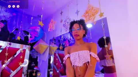 Snapshot of afroditagreenn chatting on November 2025 06:53:02 PM Afrodita online show from November 2025 06:53:02 PM