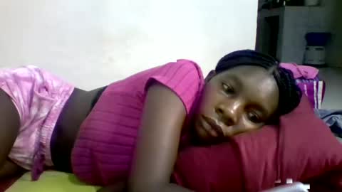 Snapshot of afronubians_ chatting on January 2025 04:06:01 PM pink and josphen online show from January 2025 04:06:01 PM