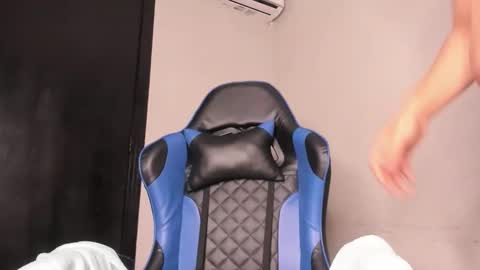 A G A T A  online show from February 2026 01:18:02 PM