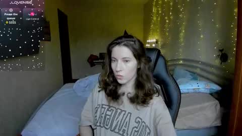 Snapshot of agata_in_wonderland chatting on November 2025 12:16:02 PM agata_in_wonderland online show from November 2025 12:16:02 PM