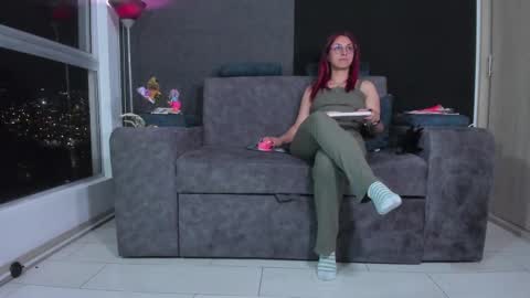 Snapshot of agatacollinsss chatting on February 2025 01:46:02 AM Agata Collinss online show from February 2025 01:46:02 AM