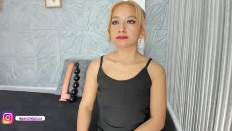 Snapshot of agatadelphine_mr chatting on December 2025 01:42:01 PM Agatadelphine online show from December 2025 01:42:01 PM