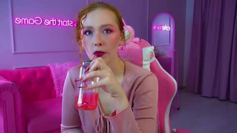 AgataFoxley online show from September 2025 06:44:01 PM