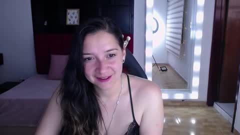 Agatha Bellucci  online show from September 2025 02:44:02 PM