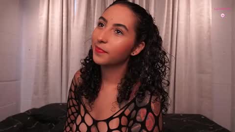 Snapshot of agatha_collinss chatting on September 2025 03:39:02 PM Val inst agatha clls online show from September 2025 03:39:02 PM
