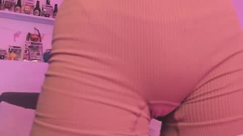 Camila     2 online show from March 2025 09:37:02 PM