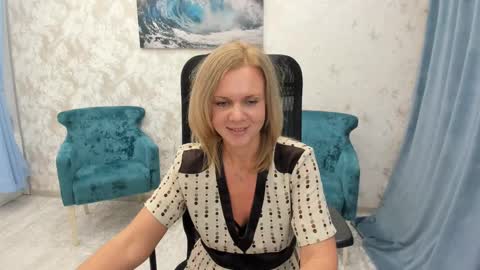Snapshot of agathaklouin chatting on December 2024 08:11:01 AM Agatha online show from December 2024 08:11:01 AM
