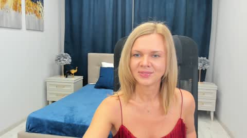 Snapshot of agathaklouin chatting on January 2025 07:49:02 AM Agatha online show from January 2025 07:49:02 AM