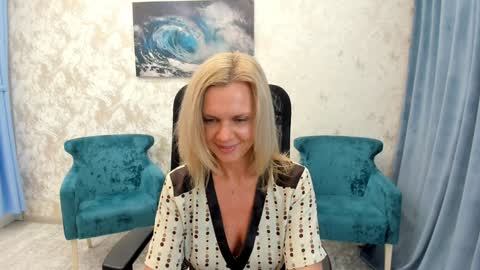 Snapshot of agathaklouin chatting on January 2025 01:11:02 AM Agatha online show from January 2025 01:11:02 AM
