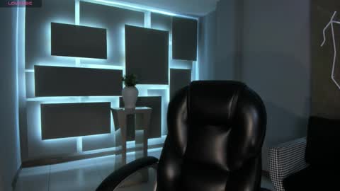 Agatha online show from January 2026 07:19:02 PM