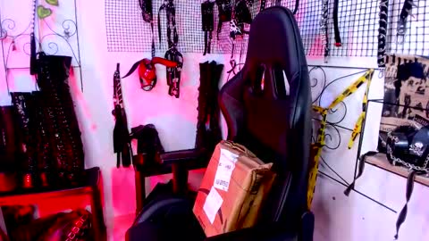 Snapshot of agathamoonn chatting on January 2026 07:30:01 PM Agatha Fox online show from January 2026 07:30:01 PM