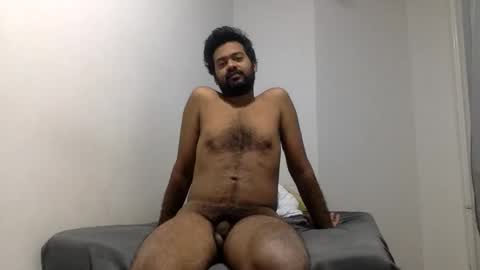 aggaggs online show from November 2025 05:44:01 PM