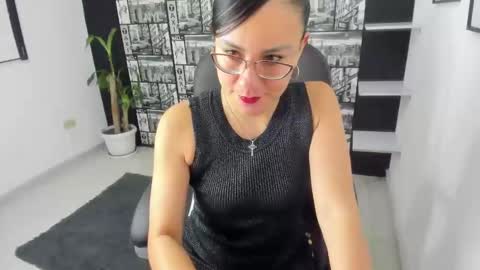 Aghata Moon online show from December 2024 11:22:01 AM