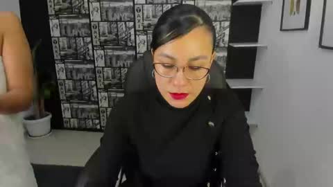 Aghata Moon online show from December 2024 11:33:02 AM