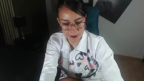 Aghata Moon online show from February 2025 01:54:01 PM
