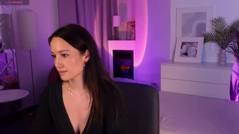 Agnes online show from November 2025 11:20:02 PM