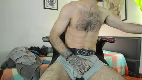 Agustin online show from May 2026 09:12:01 PM