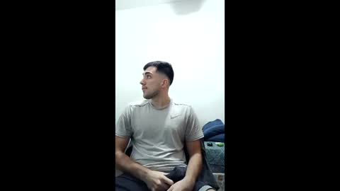 Snapshot of agustinnrod chatting on June 2026 04:02:01 PM agustinnrod online show from June 2026 04:02:01 PM