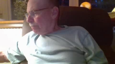 Snapshot of aguynrkfrd chatting on June 2026 09:46:02 AM aguynrkfrd online show from June 2026 09:46:02 AM
