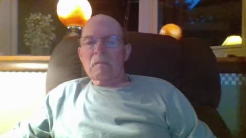 Snapshot of aguynrkfrd chatting on June 2026 09:37:01 AM aguynrkfrd online show from June 2026 09:37:01 AM