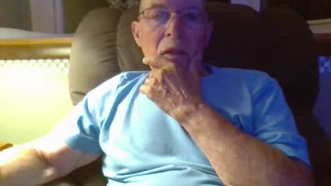 Snapshot of aguynrkfrd chatting on July 2026 09:04:02 AM aguynrkfrd online show from July 2026 09:04:02 AM