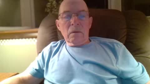 Snapshot of aguynrkfrd chatting on July 2026 09:51:02 AM aguynrkfrd online show from July 2026 09:51:02 AM