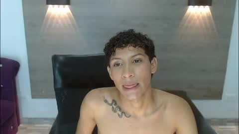 ahdamnx__ online show from May 2026 08:28:01 PM
