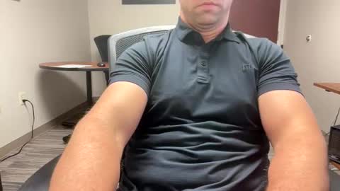 Snapshot of ahdjrucnsjwncnd chatting on December 2025 09:53:01 PM Nick online show from December 2025 09:53:01 PM