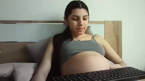 Selena online show from November 2025 09:11:01 AM