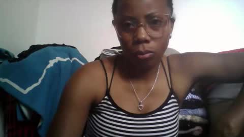 Snapshot of aicha_boobs chatting on December 2025 07:24:01 AM Aicha boobs online show from December 2025 07:24:01 AM