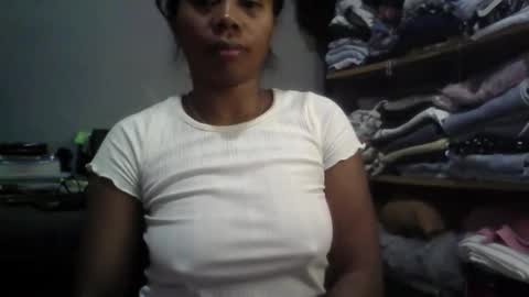 Snapshot of aicha_boobs chatting on January 2026 11:41:02 PM Aicha boobs online show from January 2026 11:41:02 PM