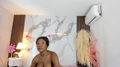 Snapshot of aidaadams chatting on February 2025 11:53:01 AM Aida online show from February 2025 11:53:01 AM