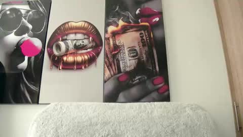 Snapshot of aidaadams chatting on October 2025 08:18:01 PM Aida online show from October 2025 08:18:01 PM