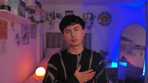 A H  online show from October 2025 02:20:01 AM