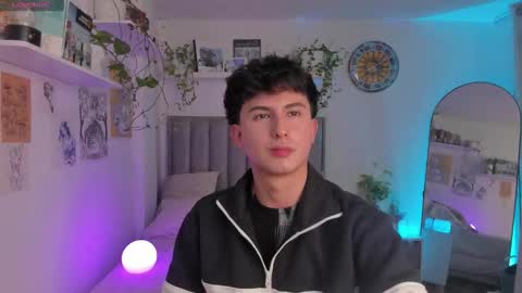 A H  online show from October 2025 08:50:02 PM