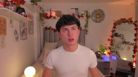 A H  online show from October 2025 02:48:02 AM