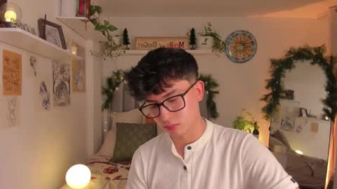 A H  online show from November 2025 02:10:01 AM