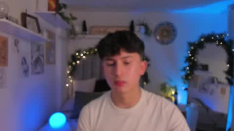 A H  online show from December 2025 01:57:02 AM