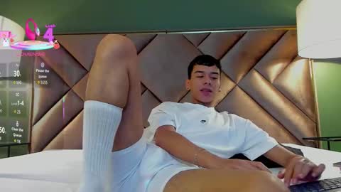 aiden_royce online show from November 2025 05:43:01 AM